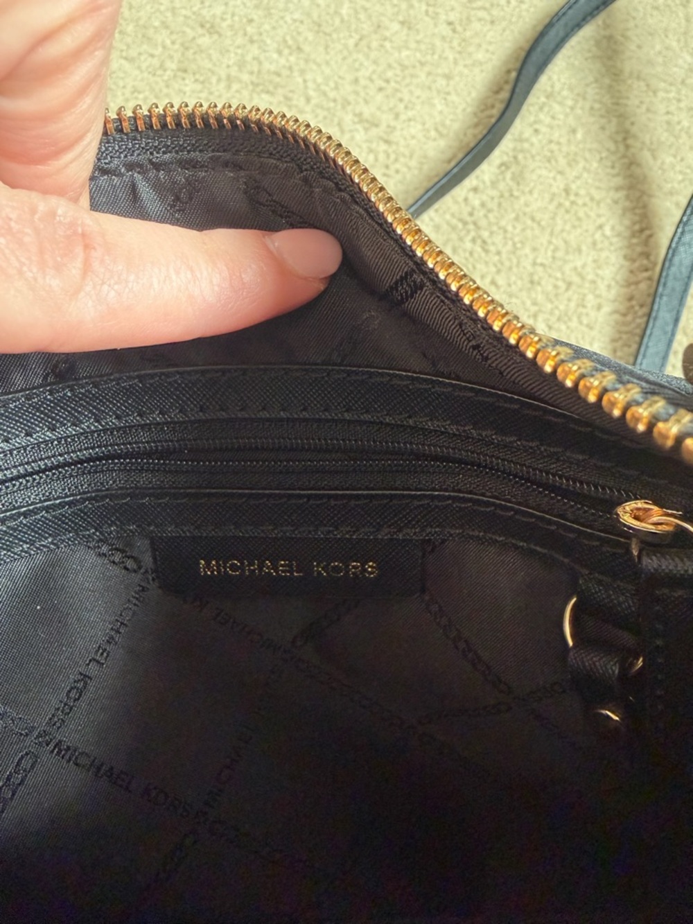 Michael Kors Jet Set Large Nylon Gabardine Messenger Bag - Picture 7 of 7